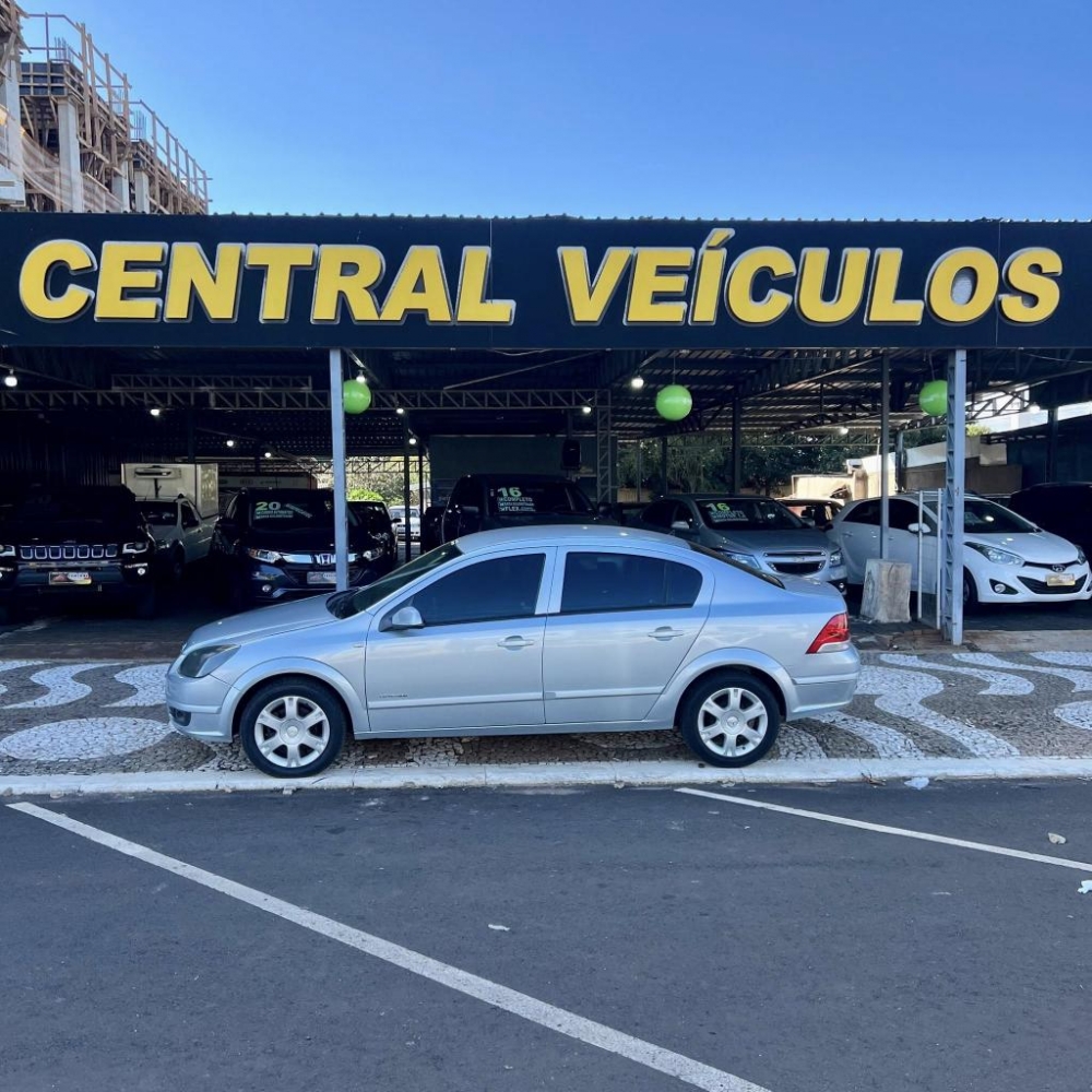 Vectra Expression Ano 2009