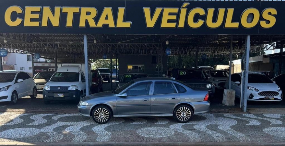 Vectra Ano 2001