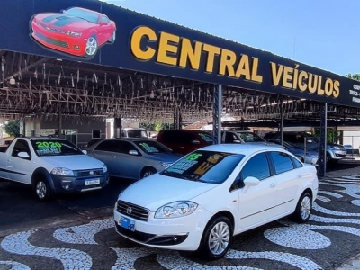 Fiat Linea Essence Ano 2015