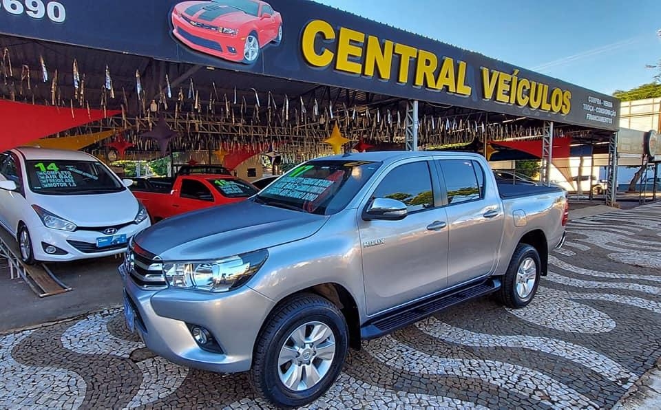 Hilux SRV 2.8 Turbo 4X4 AT CD Ano 2017