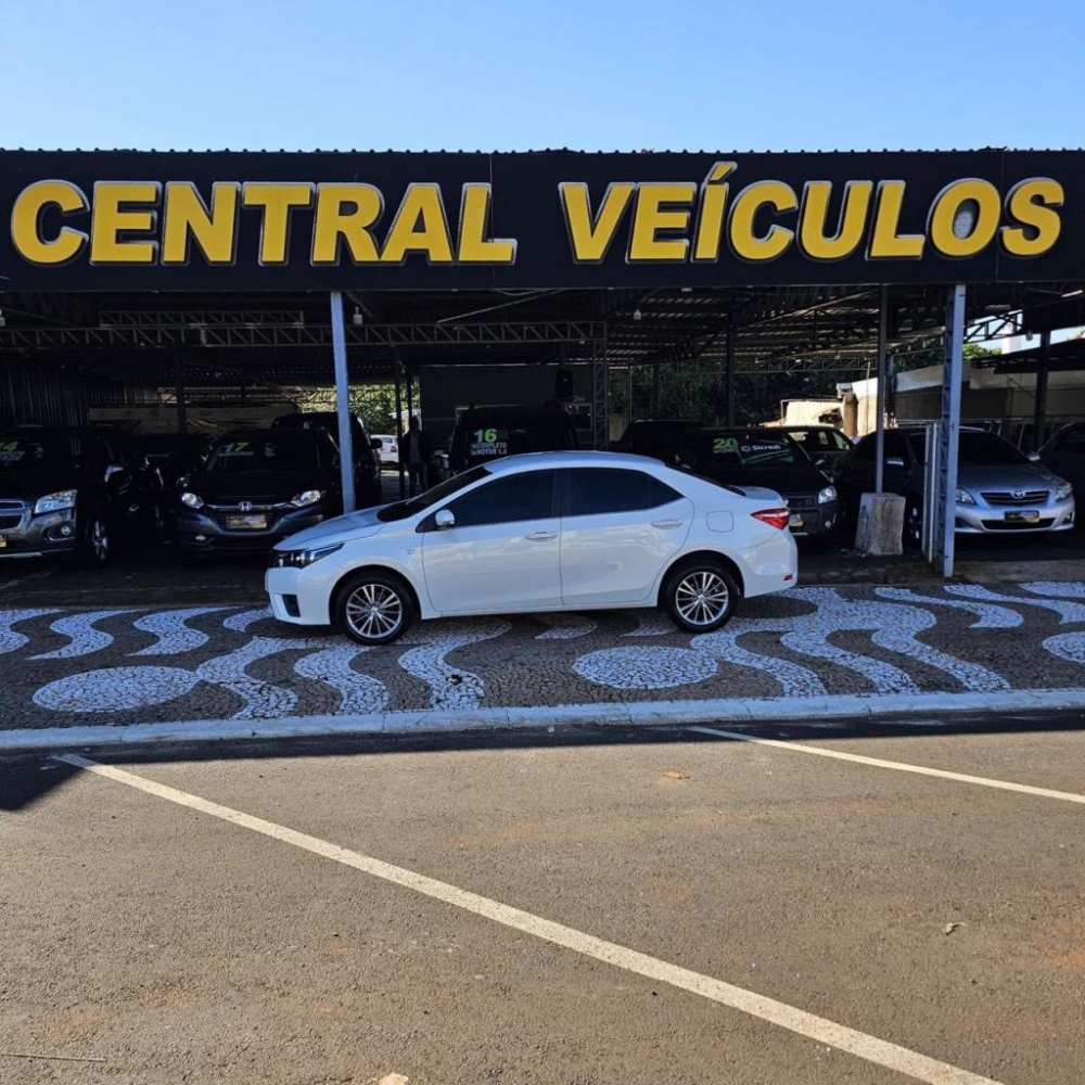 Corolla modelo Altis Ano 2015